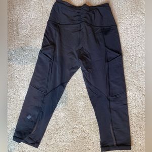 Luluelmon Fast and Free 23inch Crop Size 6